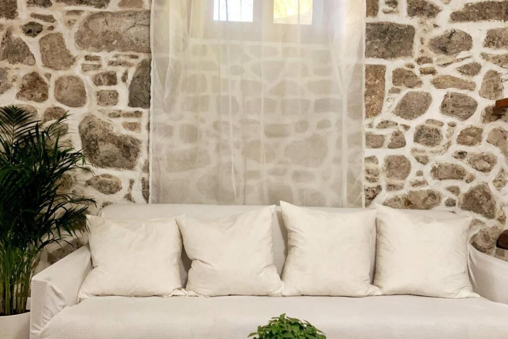 Appartement Lava House à Mandrákion Extérieur photo